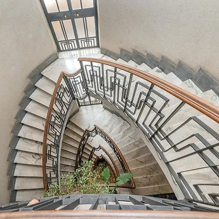 Mondrian Style House Апартаменты