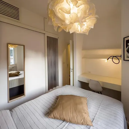 Paolo Sarpi - Charming With Terrace Apartment