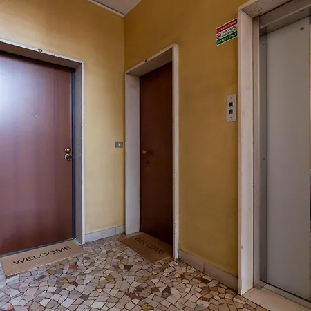 Funky Bilo Sempione Lägenhet