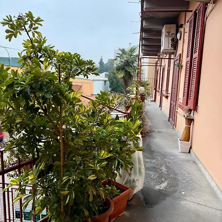 Lägenhet Cozy Furnished In The Hearth Of Milano