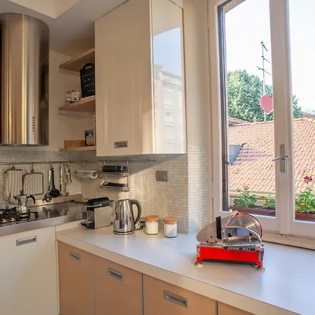 Appartamento Bright And Comfy In A Beautiful Contemporary Milano