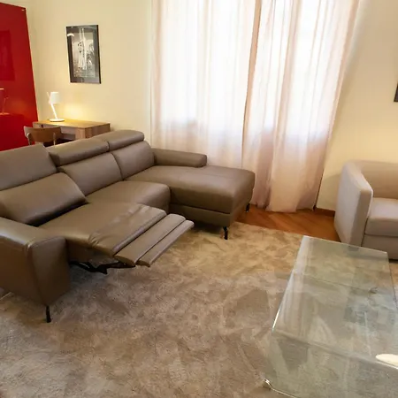 Apartman Bright And Comfy In A Beautiful Contemporary