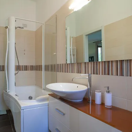 Apartman Bright And Comfy In A Beautiful Contemporary Milánó