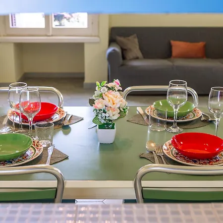 Repubblica-stazione Big House Skyline View 4 Pax Check In H24