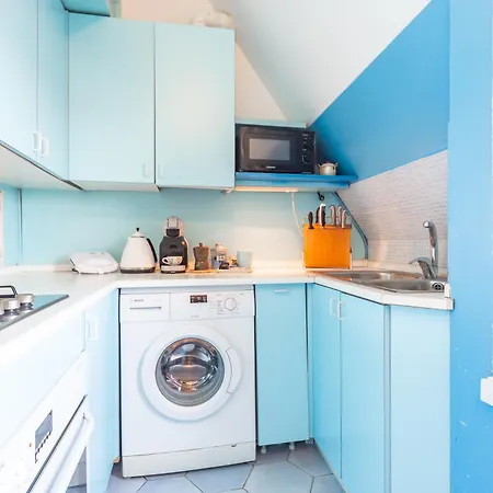 Repubblica-stazione Big House Skyline View 4 Pax Check In H24