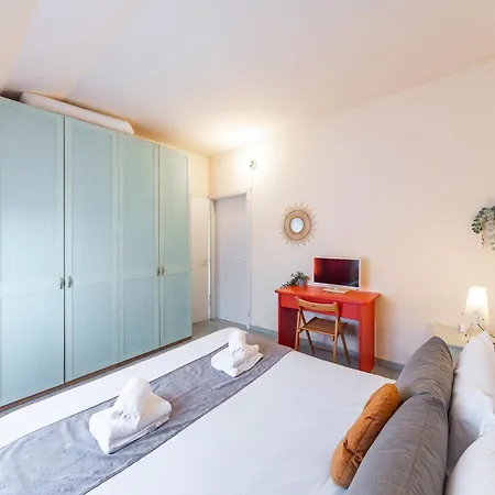 Repubblica-stazione Big House Skyline View 4 Pax Check In H24 Apartament