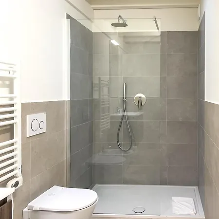 Bright With Terrace And Pool