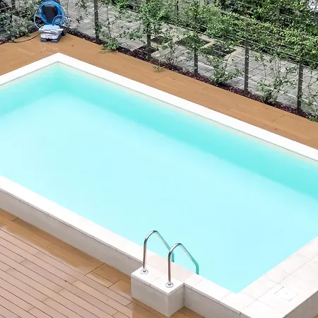 Apartman Bright With Terrace And Pool Milánó