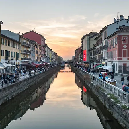 Apartman Navigli Harmony Flat, Beautiful & Bright Apartment, 3 Bdr *