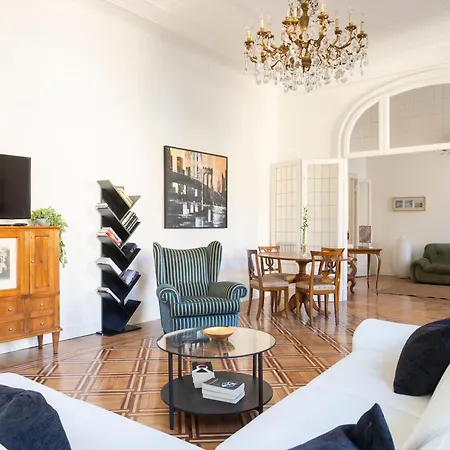 Navigli Harmony Flat, Beautiful & Bright Apartment, 3 Bdr Apartman *