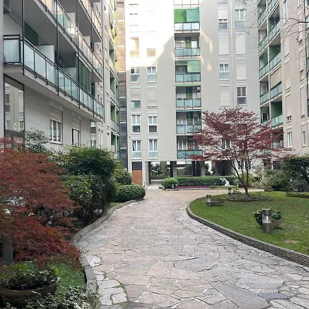 Апартаменты Eleganza Milanese Near Duomo & Metro *