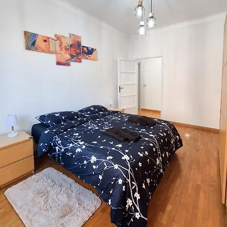 Comfortable Two-room In Milán