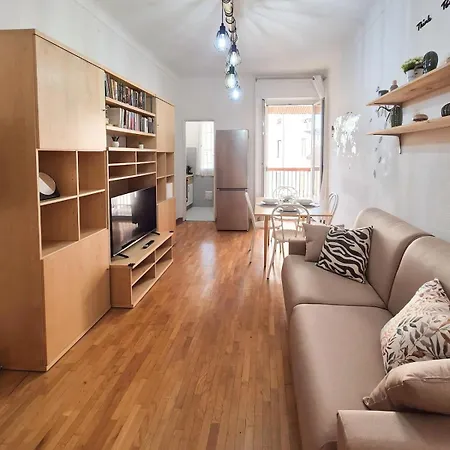Apartamento Comfortable Two-room In *