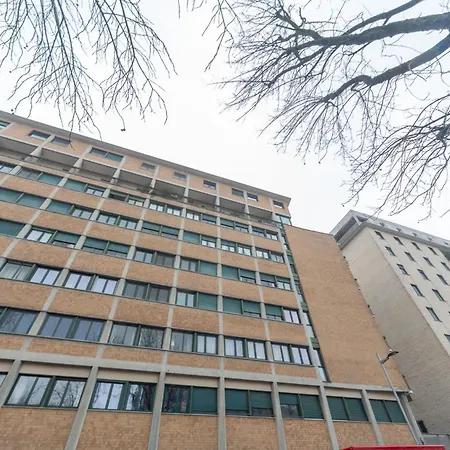 Charming & Bright Near Milan's Fashion District 4*