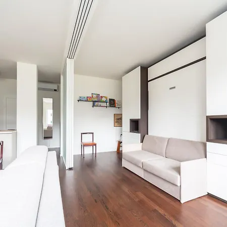 Charming & Bright Near Milan's Fashion District Milão