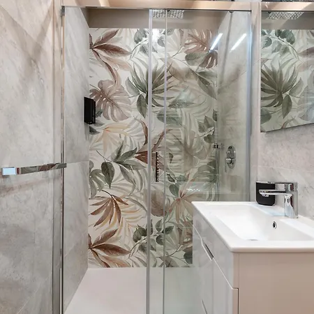 Stayeasy Sauli - 2 Bedrooms, 2 Bathrooms - Station Milan