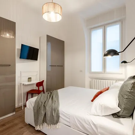 Stayeasy Sauli - 2 Bedrooms, 2 Bathrooms - Station Apartment Milan
