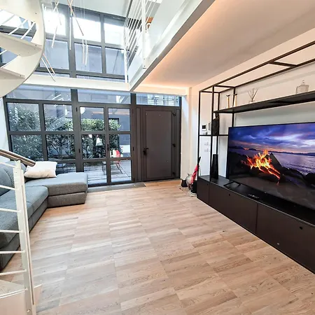 Modern Loft, Design & Comfort *