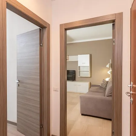 Honey Exclusive - Train Station - Near Center Apartment