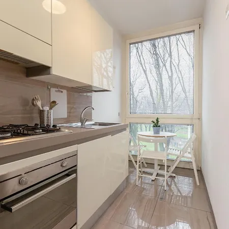 Honey Exclusive - Train Station - Near Center Apartment