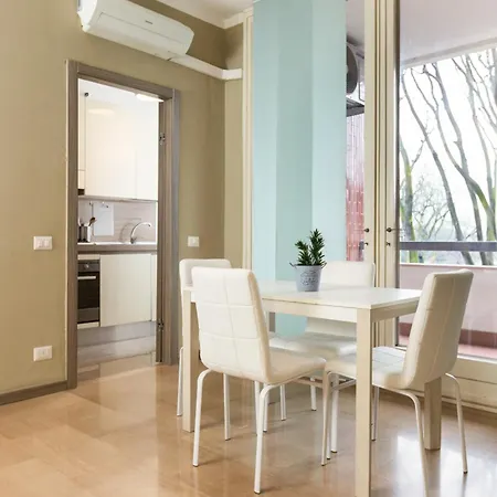 Honey Exclusive - Train Station - Near Center Apartment *