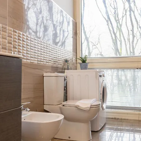 Honey Exclusive - Train Station - Near Center Apartment