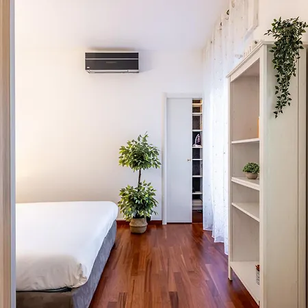 Апартаменты Niguarda Stylish Flat Near M5 *