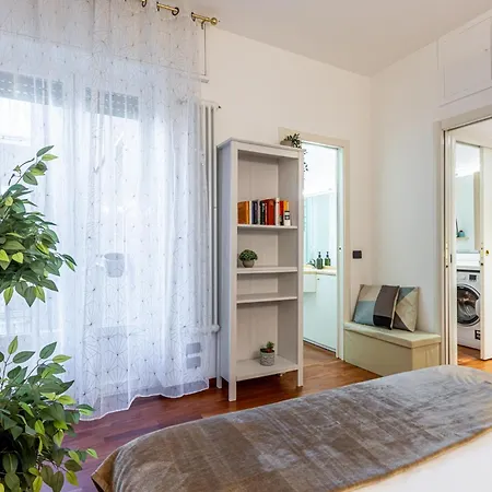 Niguarda Stylish Flat Near M5 Милан