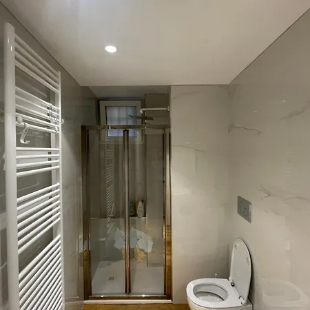 Visconti Di Modrone 18 Apartman