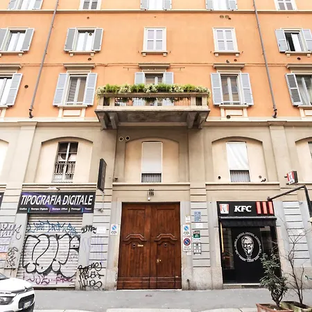 Cosy And Bright Flat In The Heart Of Porta Venezia *