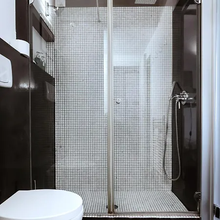 Cosy And Bright Flat In The Heart Of Porta Venezia *