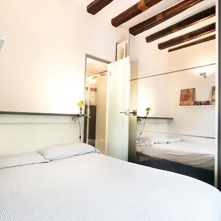 Cosy And Bright Flat In The Heart Of Porta Venezia Milán