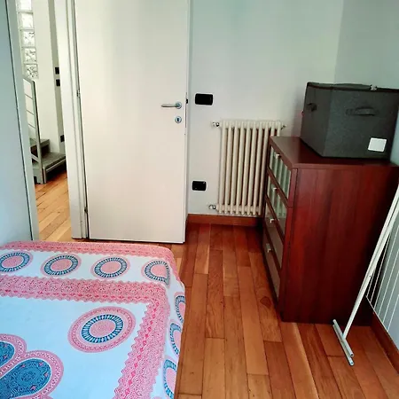 Cozy Loft In The Heart Of Isola District