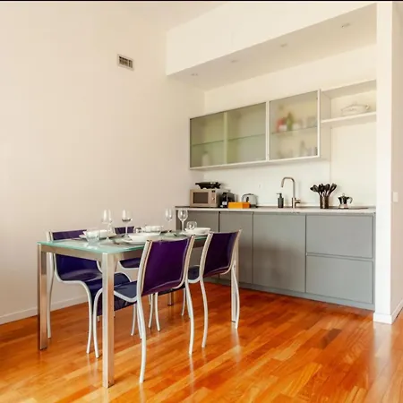 Elegante In Corso Garibaldi Appartement