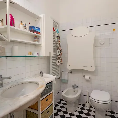 Xenia - Cozy Two-rooms In Corso Vercelli Mediolan