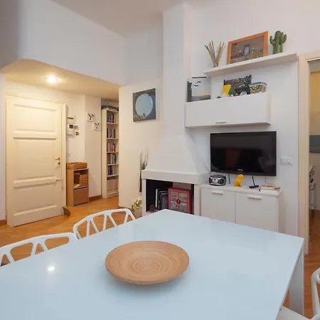 Xenia - Cozy Two-rooms In Corso Vercelli Mediolan