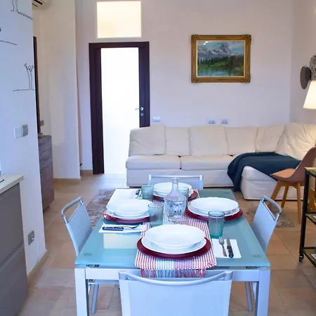 M1 De Angeli - Terrazzino, Ac, Wifi *