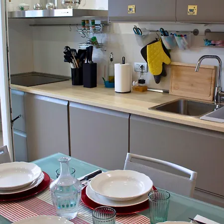 M1 De Angeli - Terrazzino, Ac, Wifi Appartement Milaan