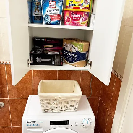 Laura S Garden - Romantic Place And Private Parking Apartment Mailand