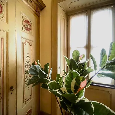 Dhomes And - Galleria Gold, Balcony * Mailand