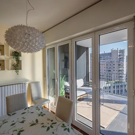 Διαμέρισμα Splendido Bilocale A Due Passi Da Bicocca - M5 *