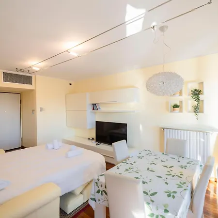 Splendido Bilocale A Due Passi Da Bicocca - M5 Apartament *