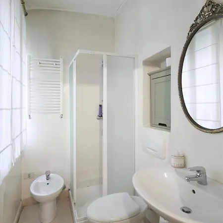 Dhomes And - Galleria Gold, Balcony *