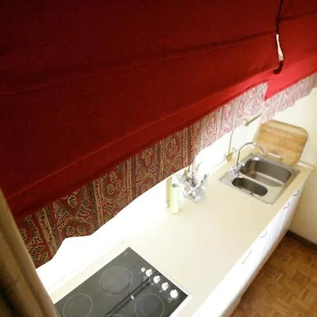 Dhomes And - Galleria Gold, Balcony Apartment