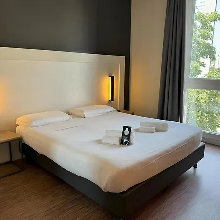 Aosta ホテル ミラノ