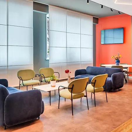 Ξενοδοχείο Aosta 3*