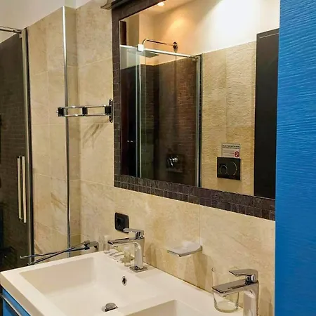 Vfh Stylish Boutique Apartment-city Center * Milão