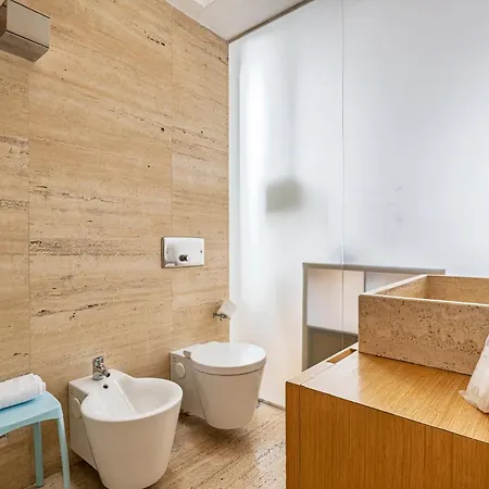 One Bedroom In Brera Apartament