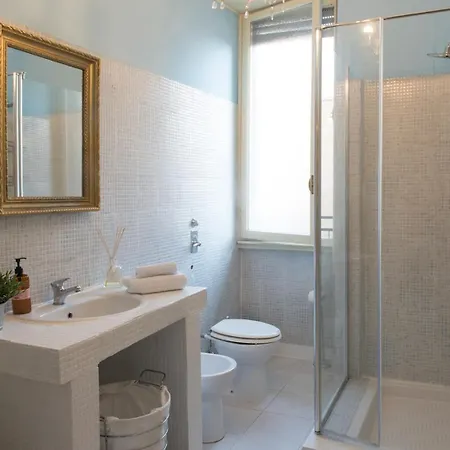 Exclusive Deluxe Between Duomo & San Siro *