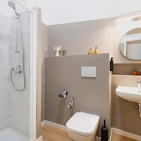 Relstay - Montenapoleone Milaan